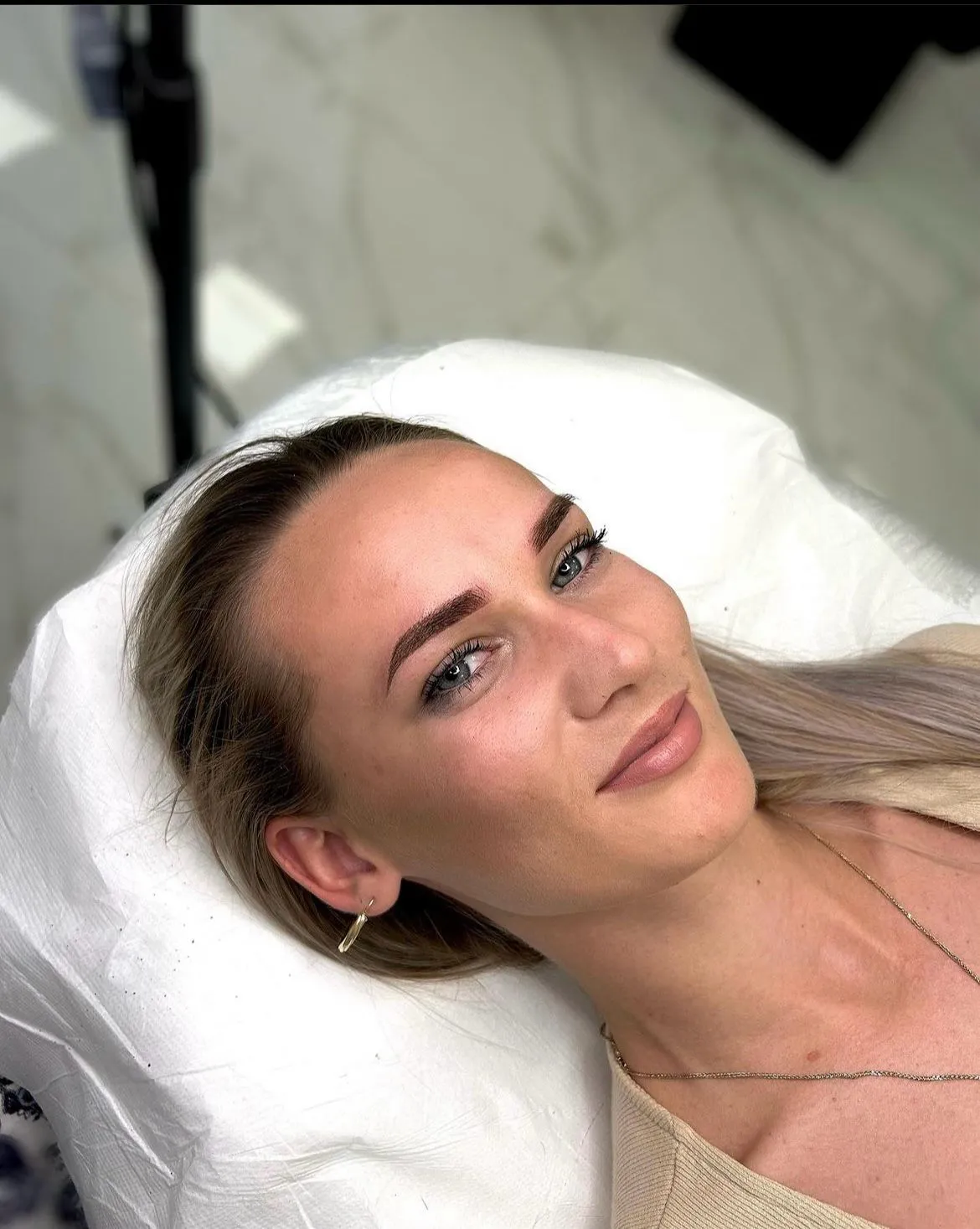 A good way of getting powder eyebrows done